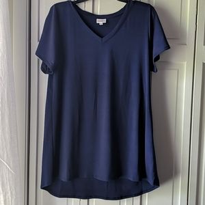NWOT navy Christy v-neck tee
